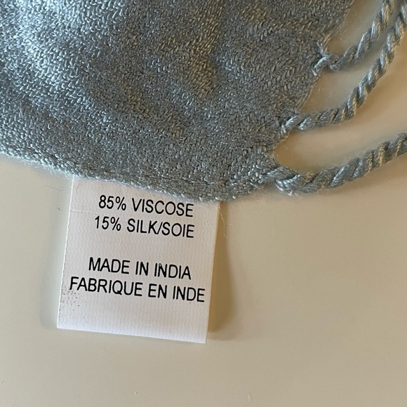 Light Blue Pashmina Scarf. Made in India. - Picture 10 of 10